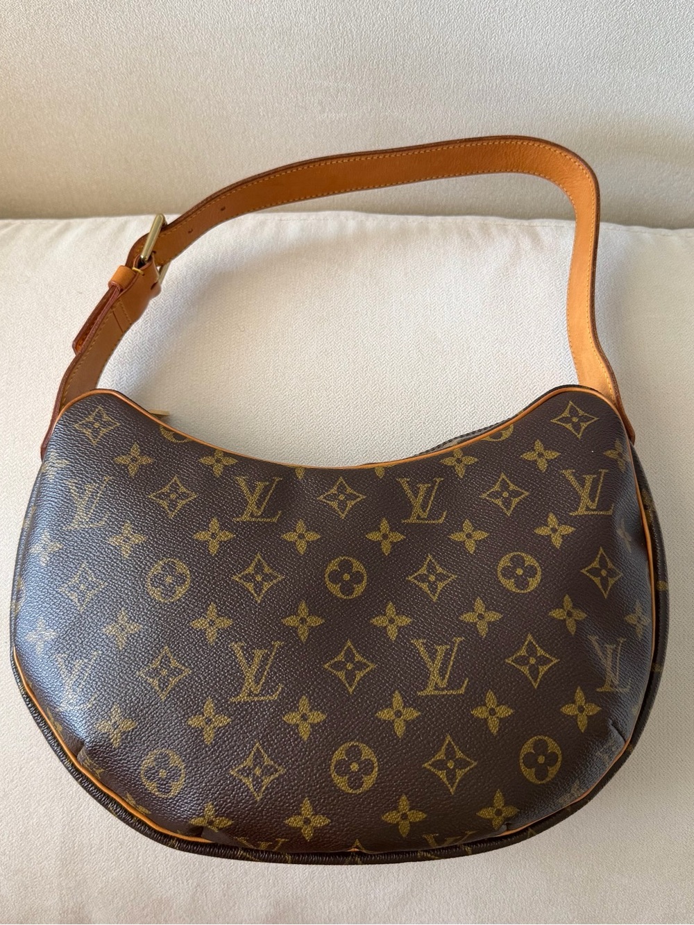 Louis Vuitton Monogram Croissant MM Shoulder Bag - Picture 2 of 6
